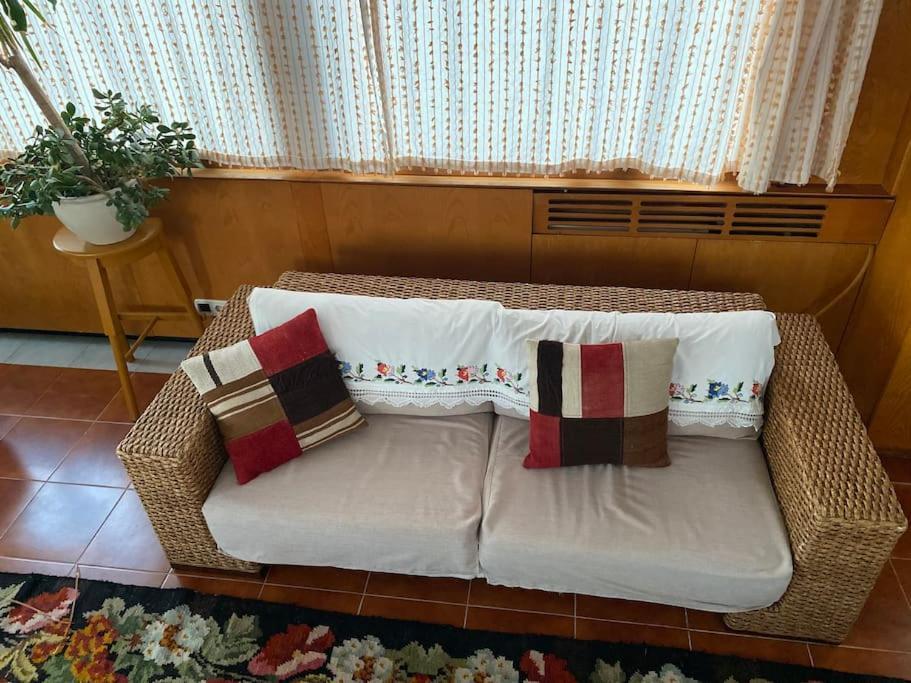 Bogaz'inda, Bahceli, 5 Katli Villa-500m2 Istanbul