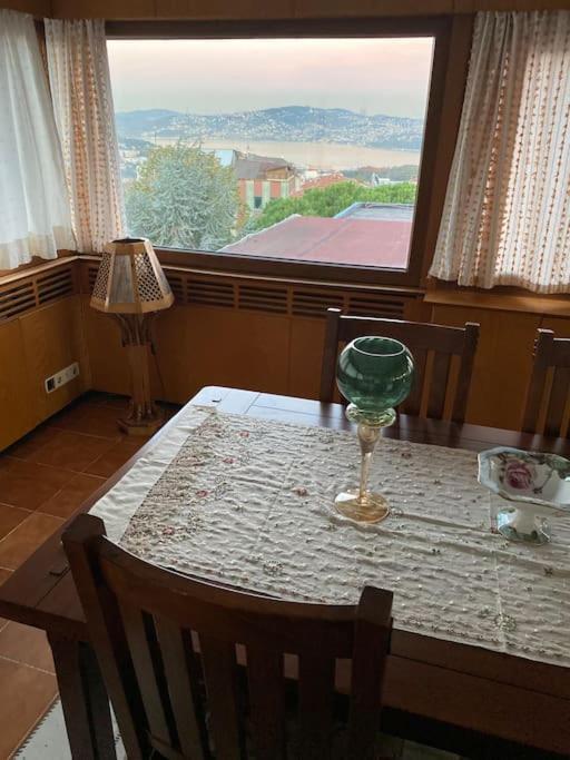 Bogaz'inda, Bahceli, 5 Katli Villa-500m2 * Istanbul