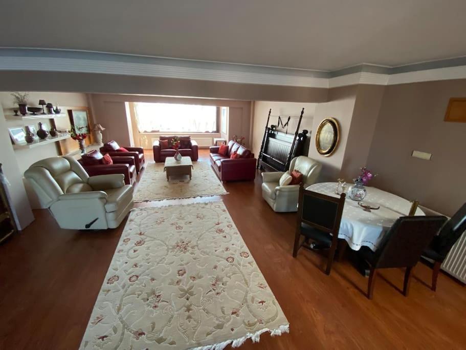 Bogaz'inda, Bahceli, 5 Katli Villa-500m2